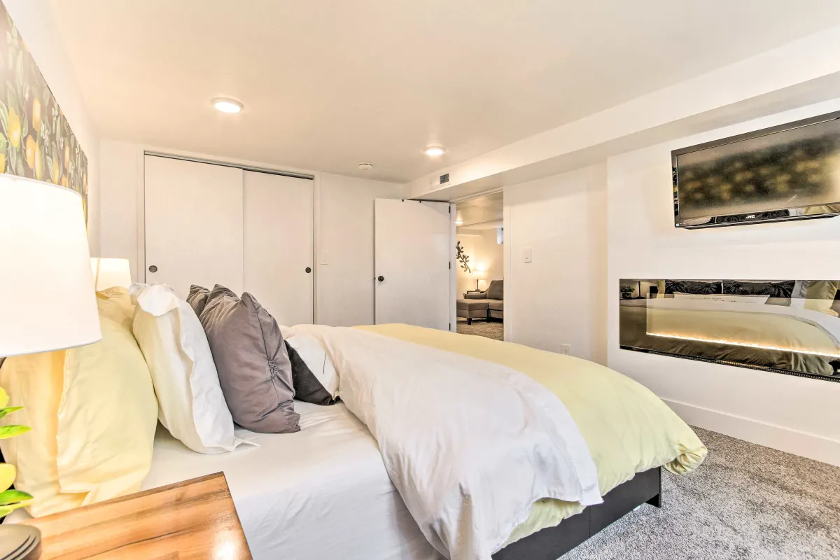 East King Bedroom 2.png