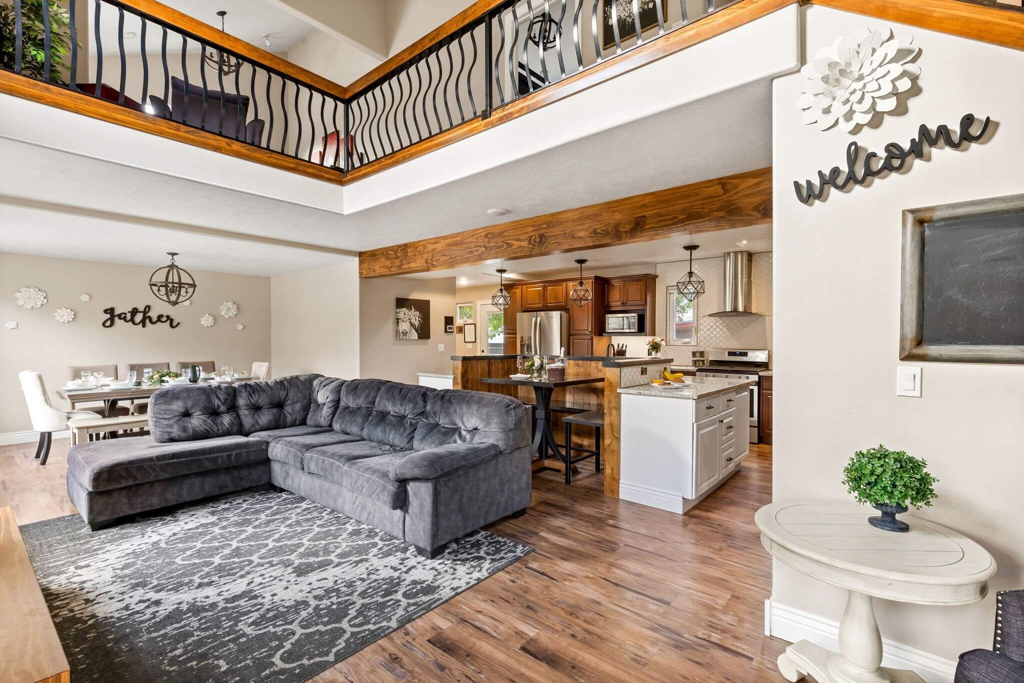 Open concept living room in a professionally presented Great Falls Montana home designed to create strong first impressions for buyers.