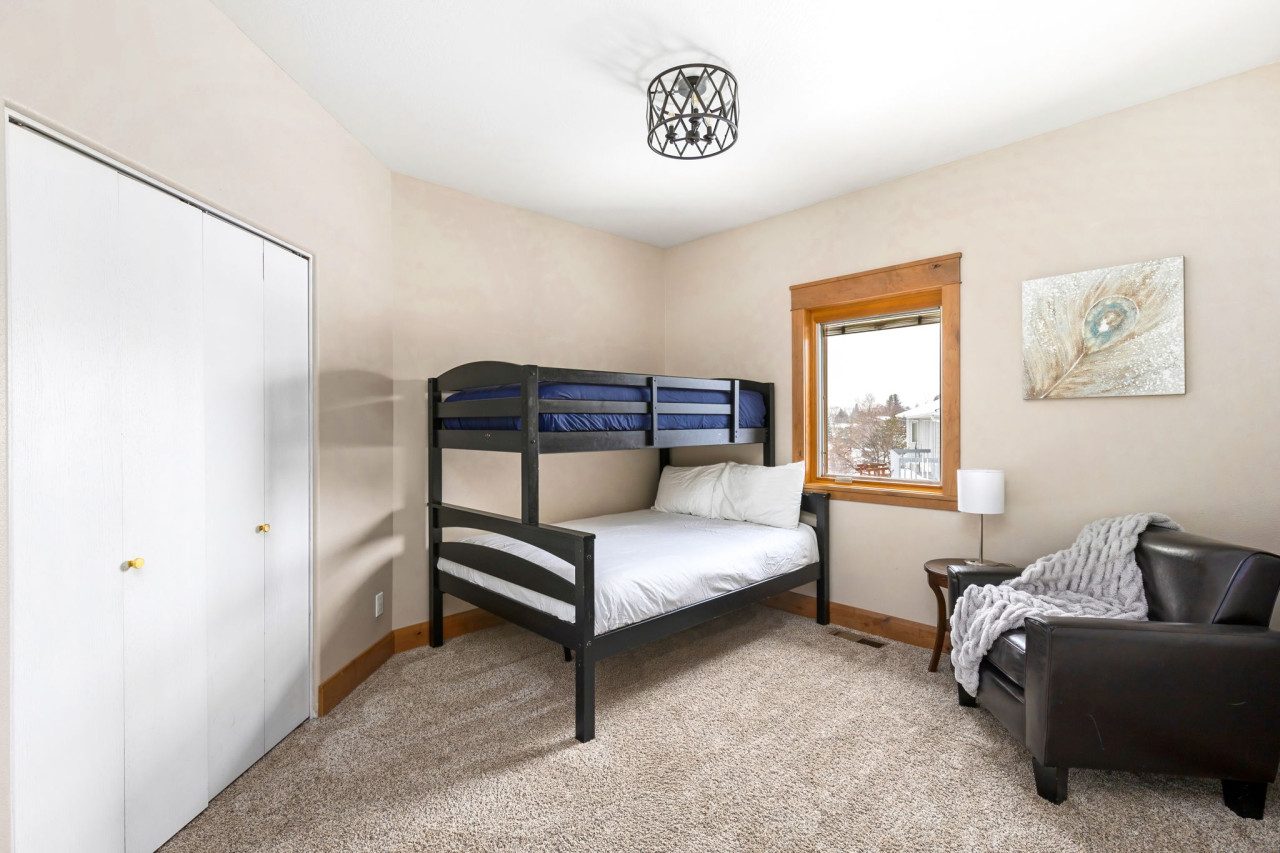 Great Falls Luxe Retreat, photo 6 of 69